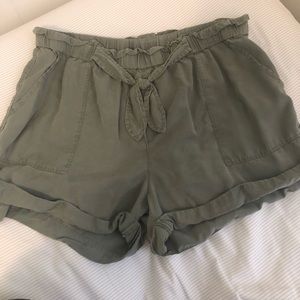 American Eagle Paper Bag Shorts